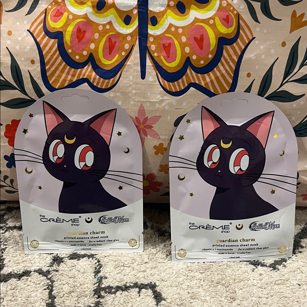 The Crème Shop x Sailor Moon Radiant Charm Face Mask - Black